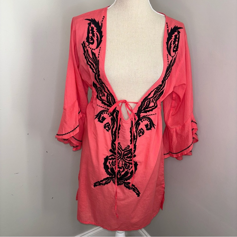 Ellen Weaver coral and black embroidered flutter sleeve cotton tunic top Medium